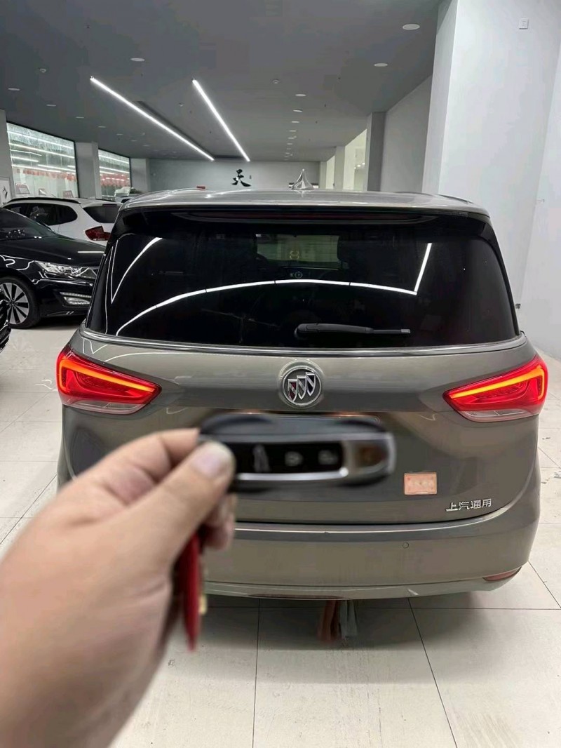 济南20年别克GL61