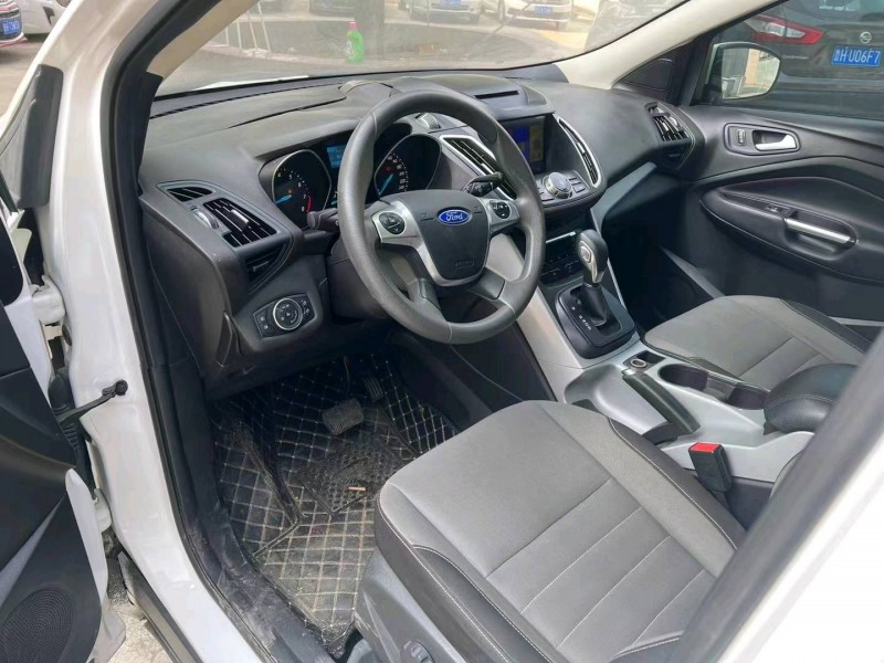 邯郸16年福特翼虎2