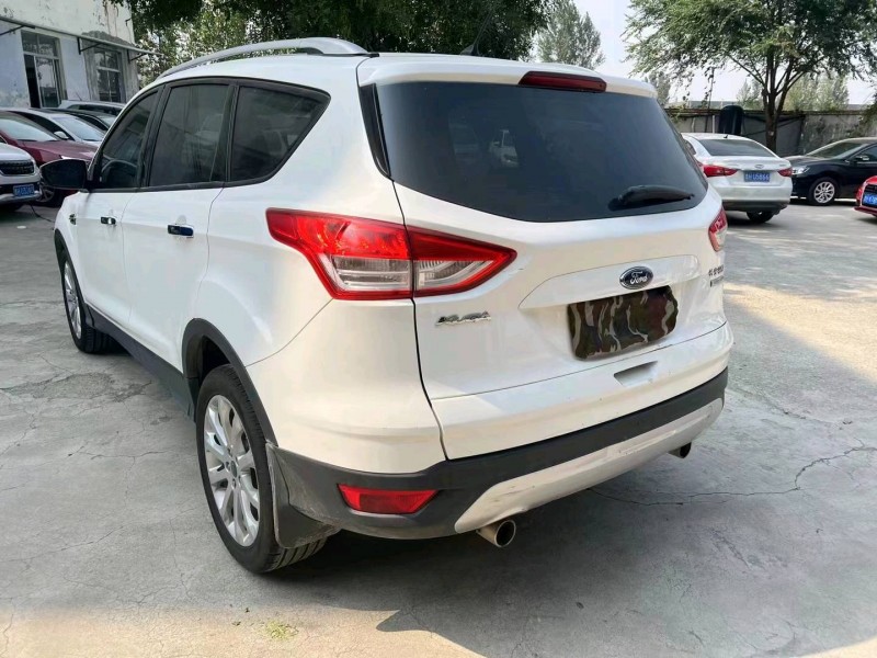 邯郸16年福特翼虎5