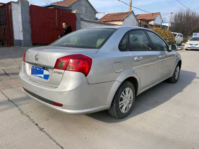 枣庄17年别克凯越6