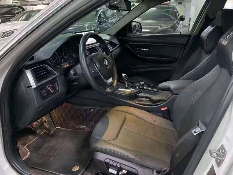 北京17年宝马3系7