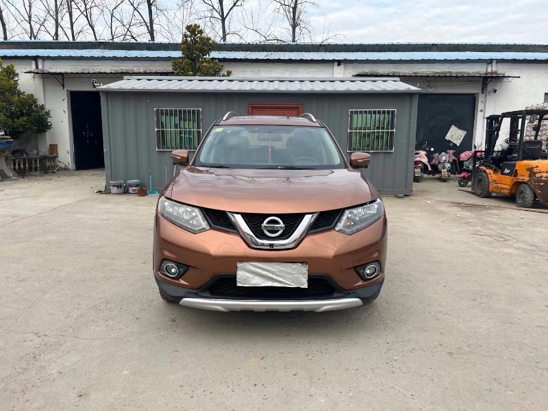 徐州15年日产奇骏1