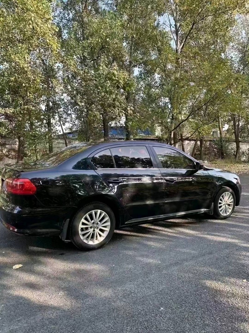 北京13年大众朗逸8