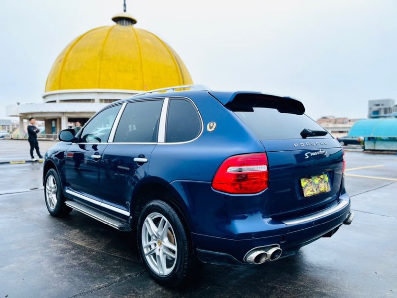 东莞07年保时捷卡宴3