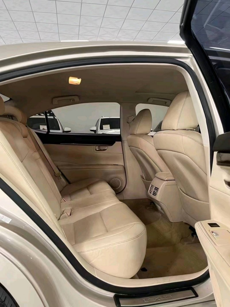 廊坊13年雷克萨斯ES5