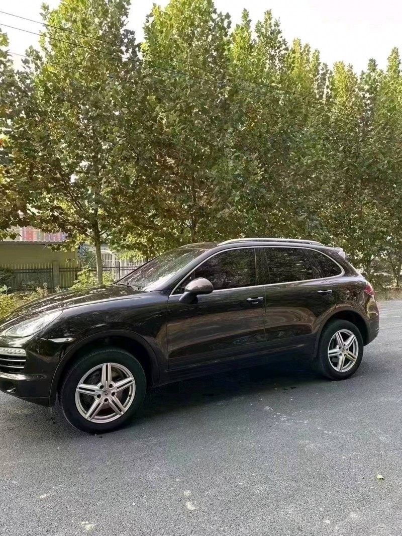 北京14年保时捷卡宴3