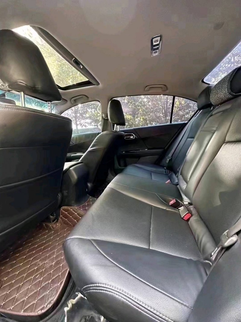 北京17年本田雅阁5