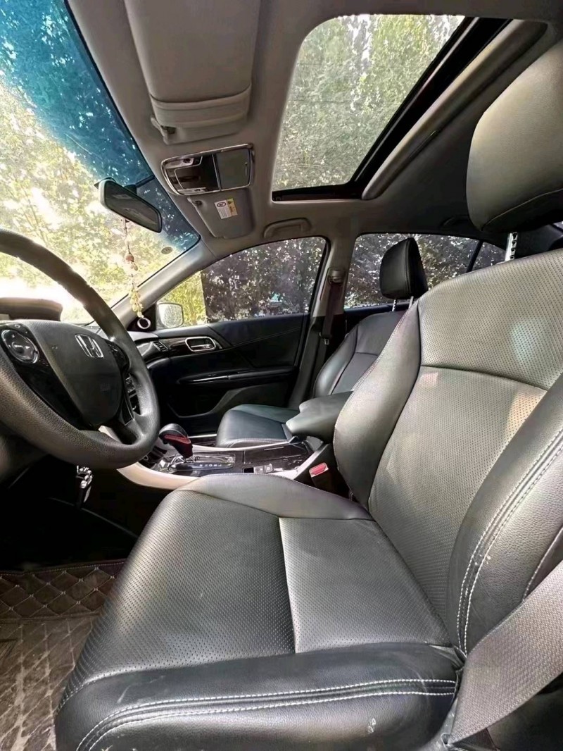 北京17年本田雅阁6