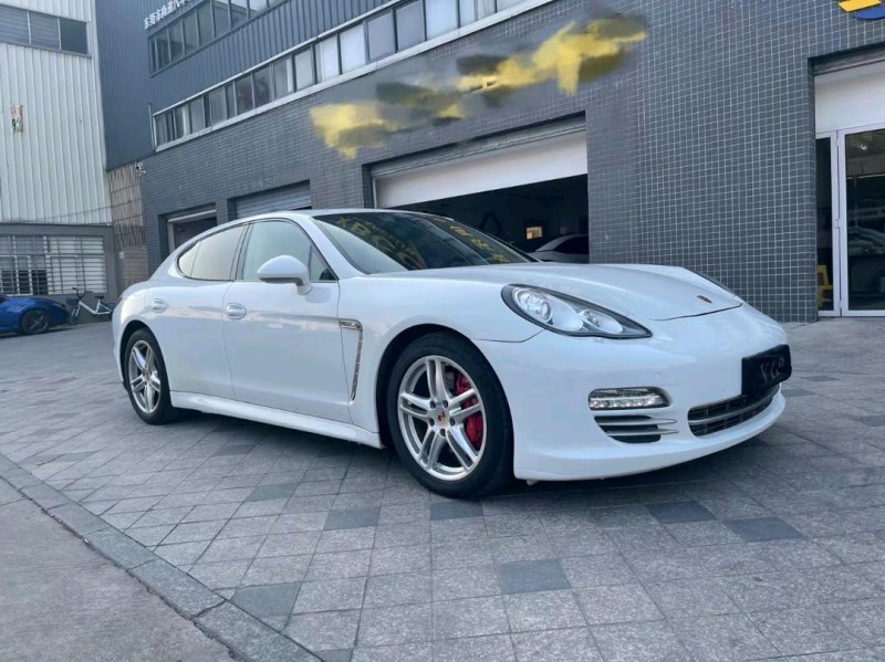 东莞13年保时捷帕拉梅拉3