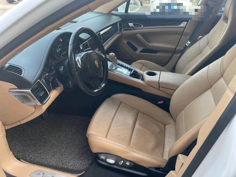 东莞13年保时捷帕拉梅拉5