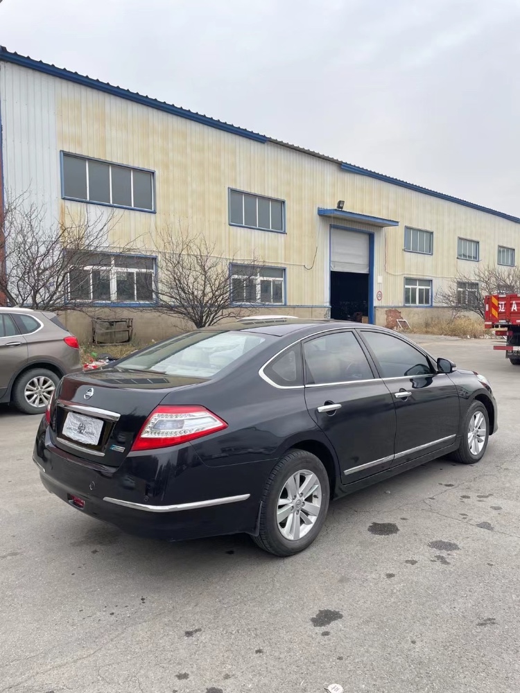 沈阳12年日产天籁9