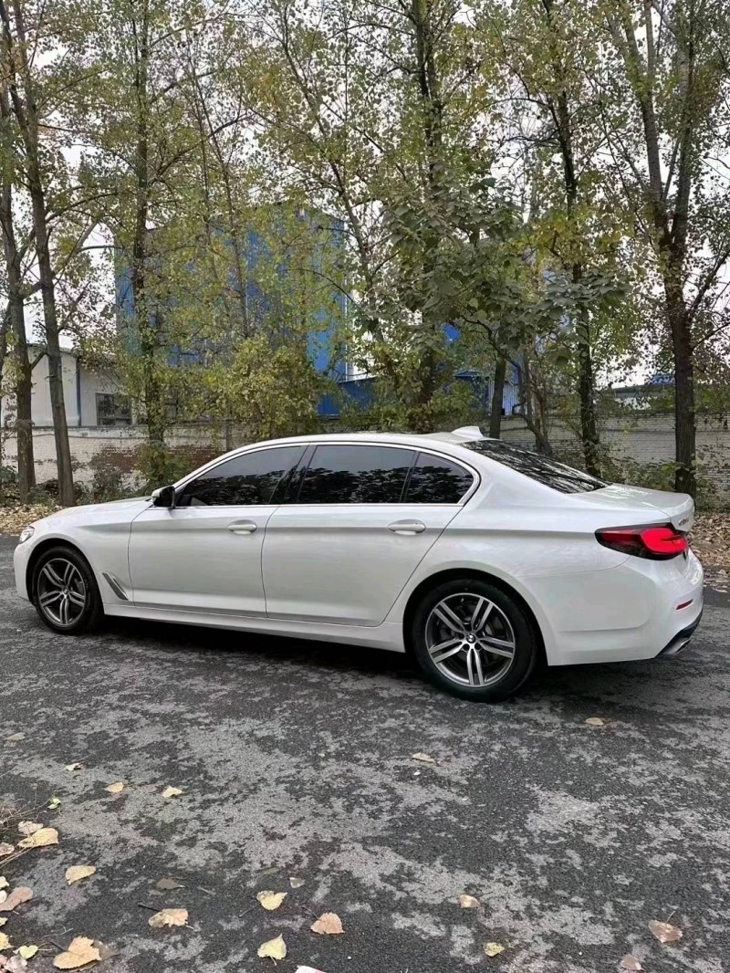 北京22年宝马5系7