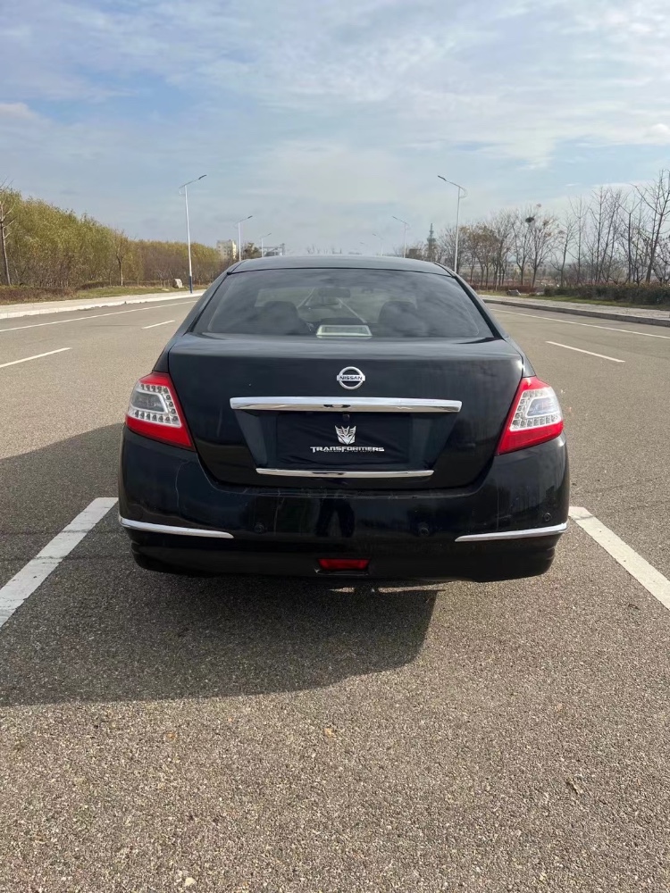 潍坊12年日产天籁9