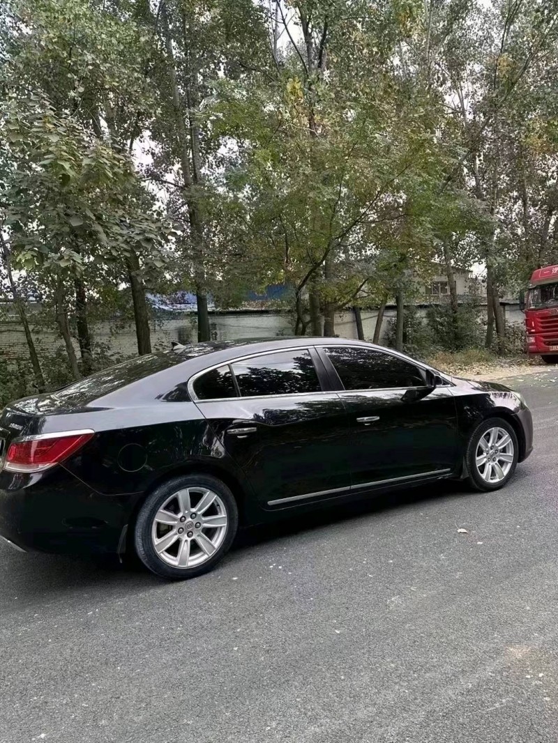 北京13年别克君越7