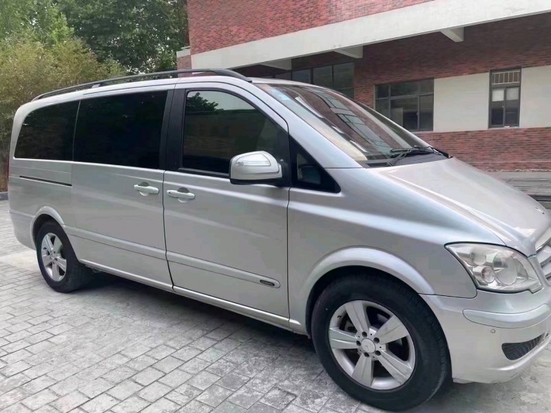 枣庄12年奔驰唯雅诺5