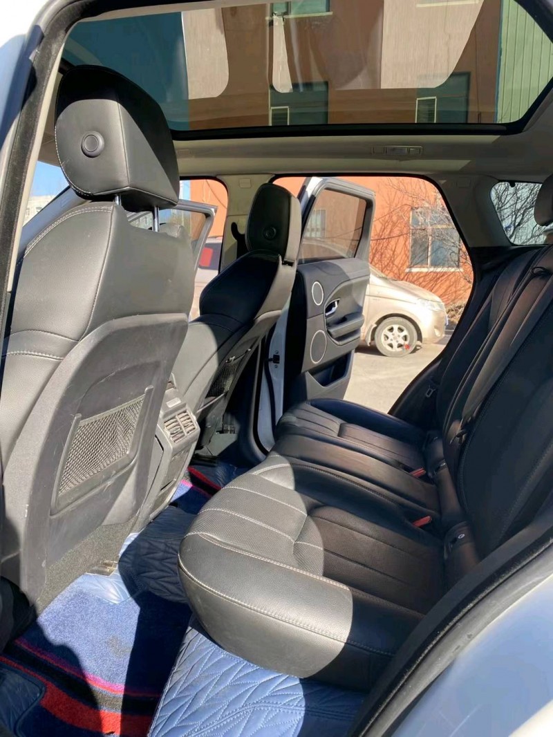 沈阳17年路虎极光6