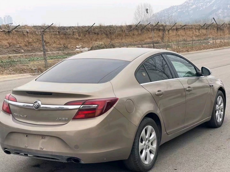 枣庄16年别克君威7