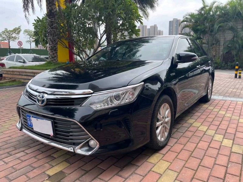 佛山17年丰田凯美瑞3