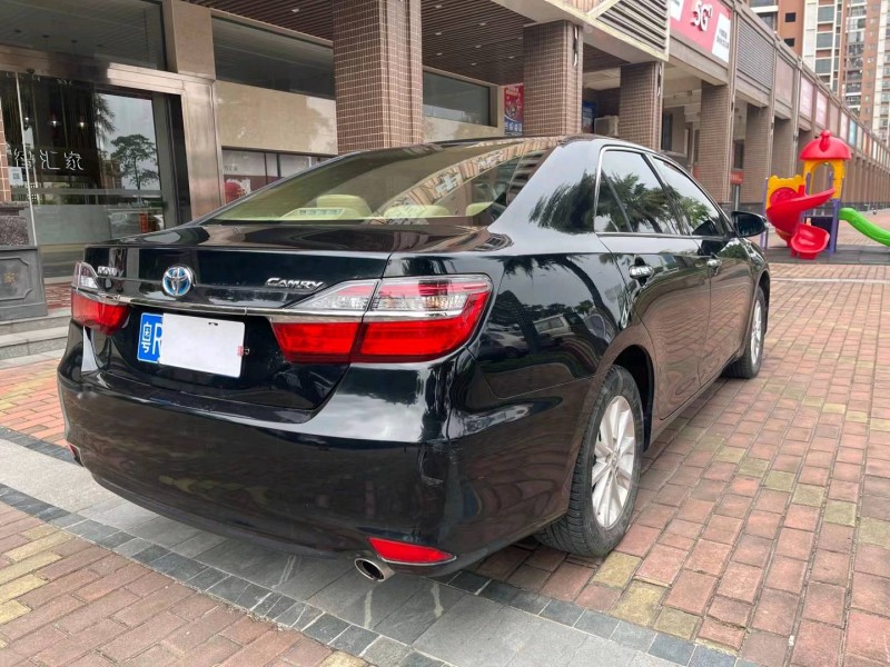 佛山17年丰田凯美瑞6