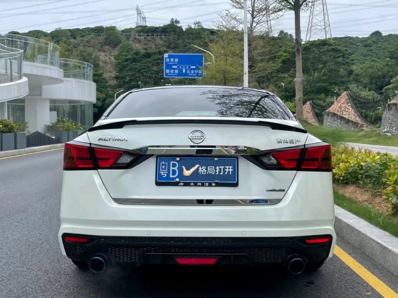 广州19年日产天籁2