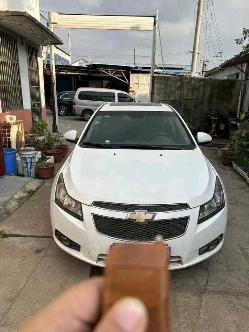 济南14年雪佛兰科鲁兹1