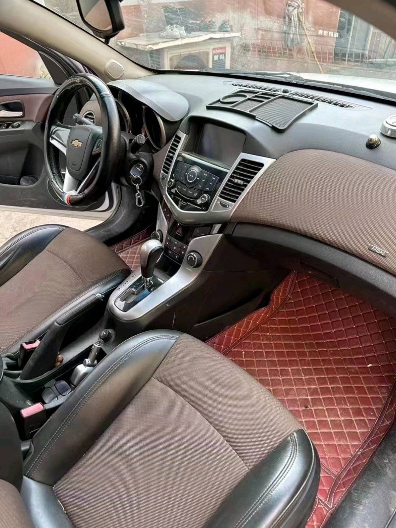 济南14年雪佛兰科鲁兹2