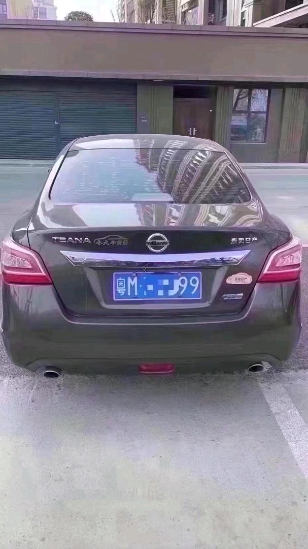 北京16年日产天籁8