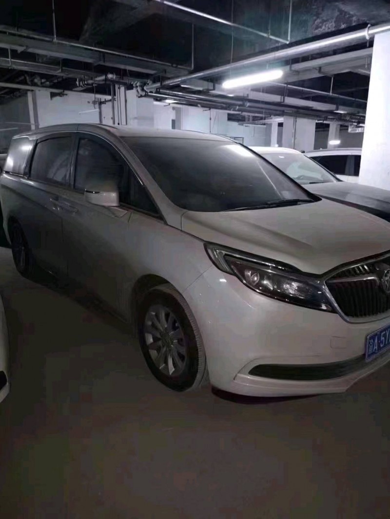 重庆19年别克GL83