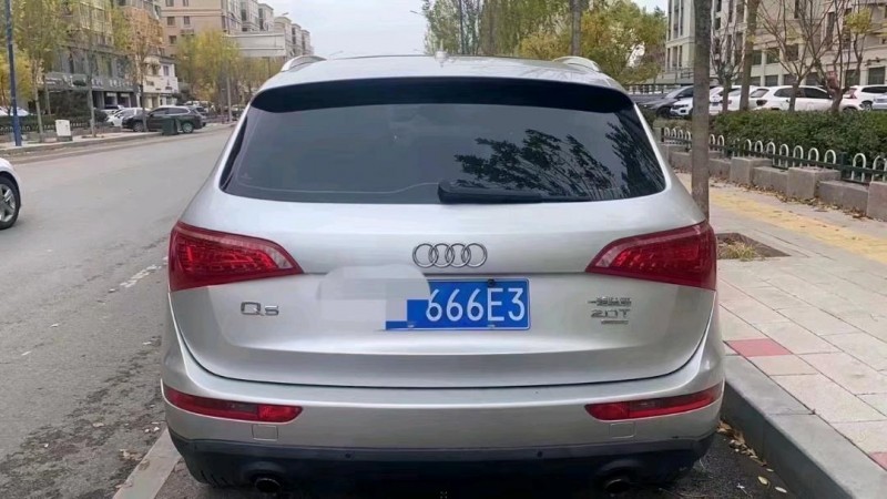 北京12年奥迪Q55