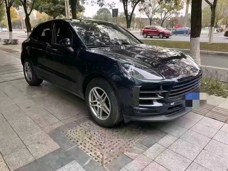 广州19年保时捷Macan2