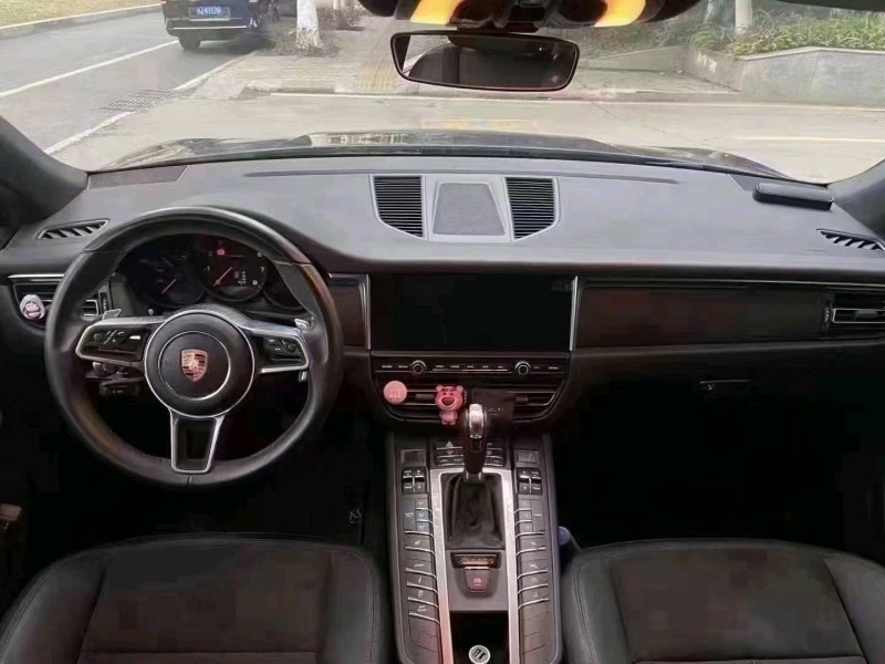 广州19年保时捷Macan3