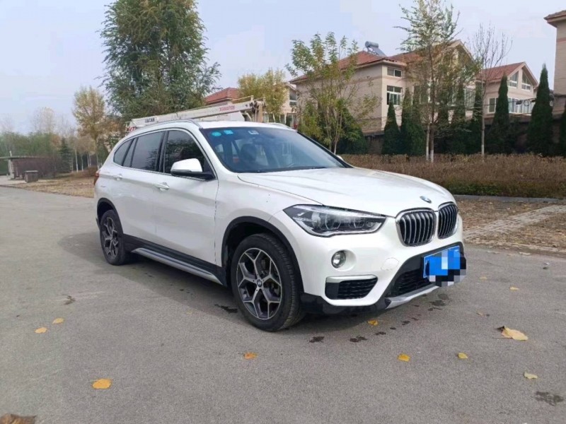 北京18年宝马X12