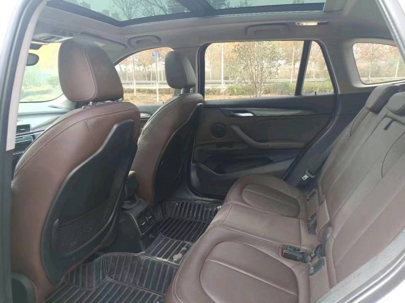 北京18年宝马X17