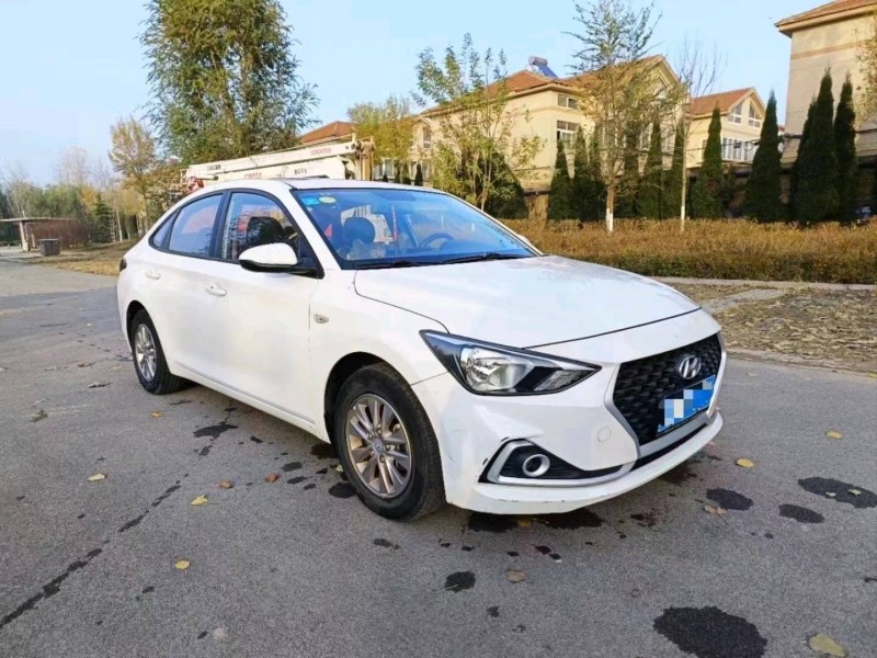 北京17年现代悦动5