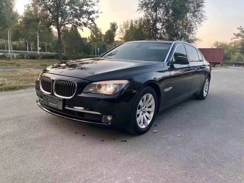 北京12年宝马7系2