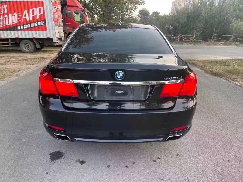 北京12年宝马7系4