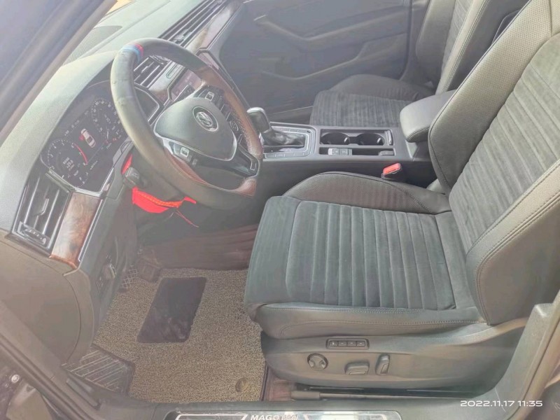 保定19年大众迈腾4