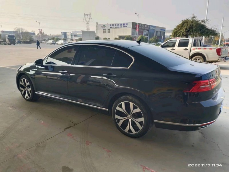 保定19年大众迈腾8