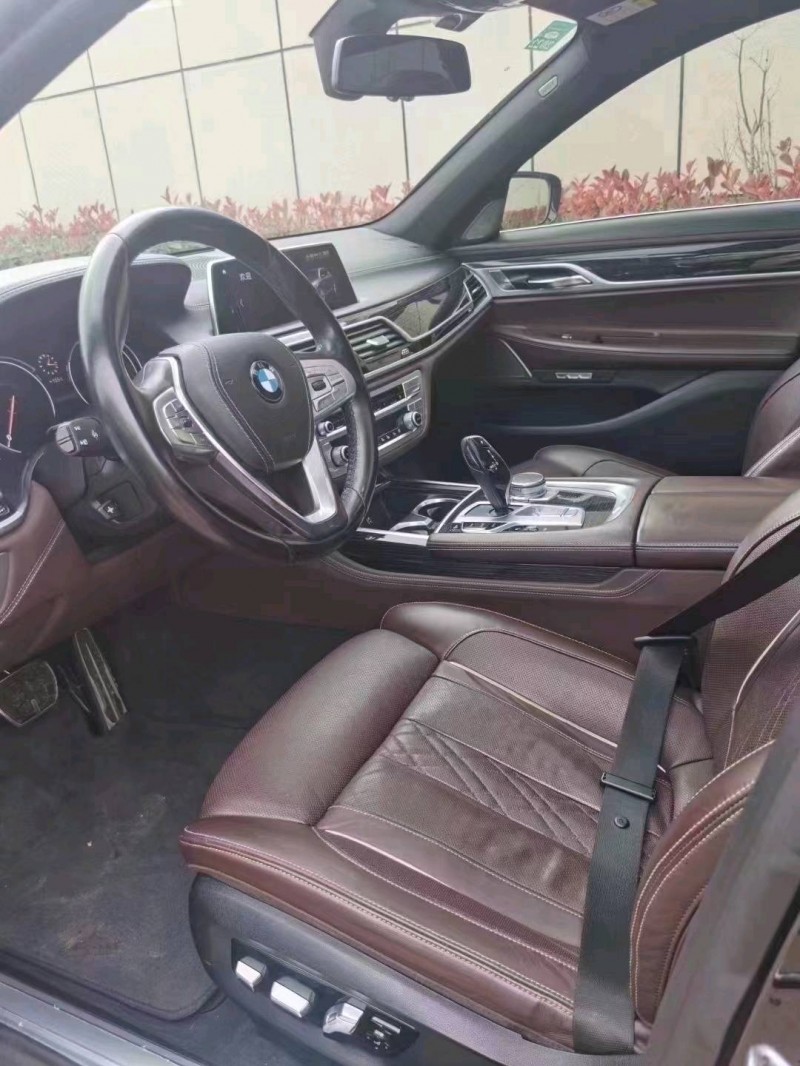 北京18年宝马7系2