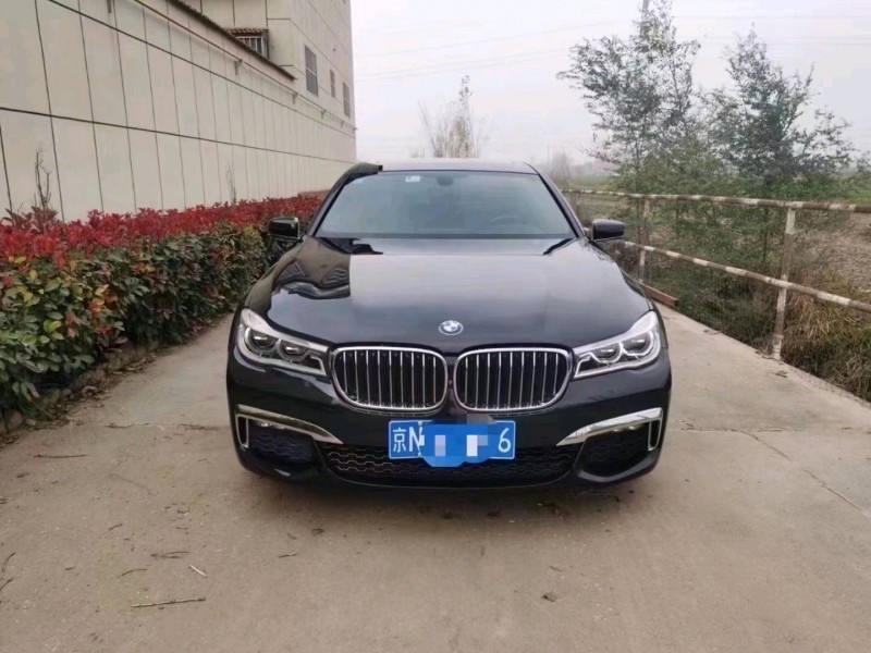 北京18年宝马7系1