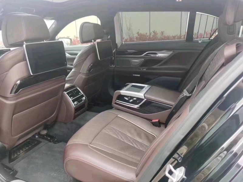 北京18年宝马7系7