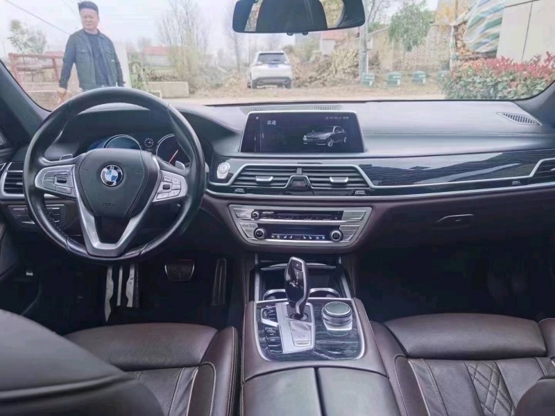 北京18年宝马7系6