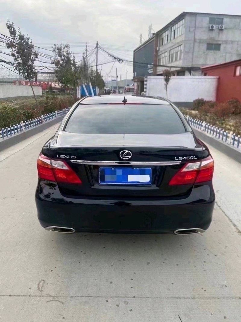 北京12年雷克萨斯LS6