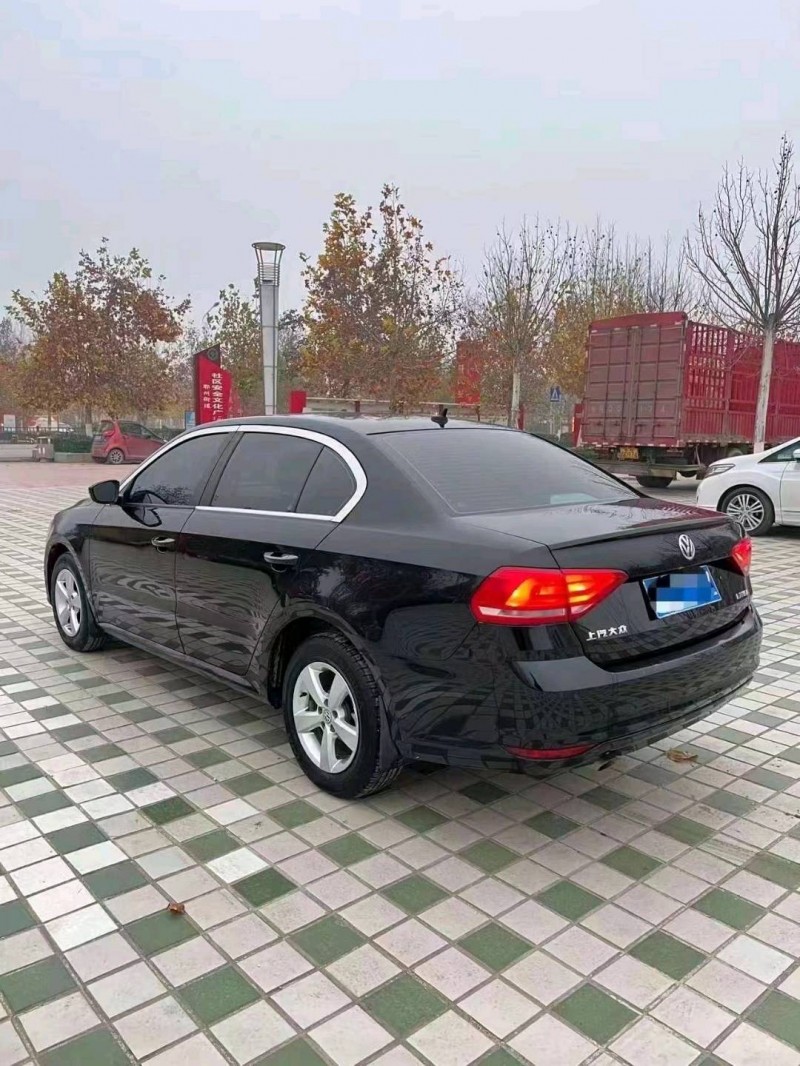 北京16年大众朗逸7