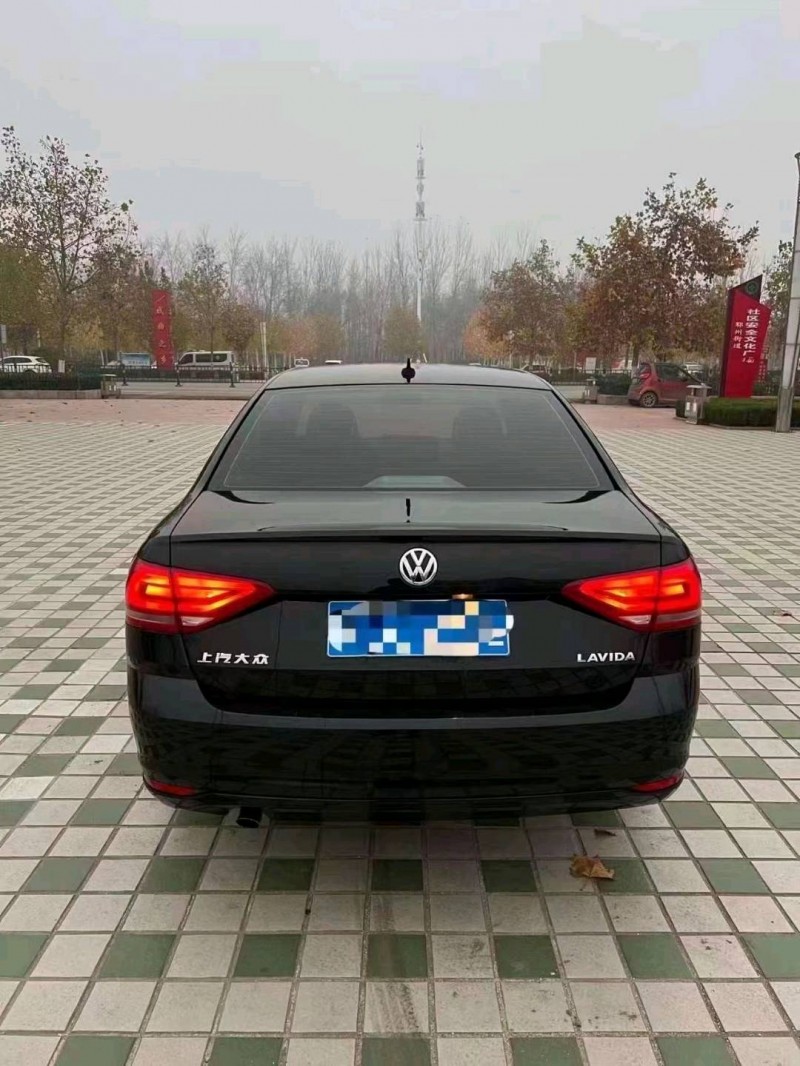 北京16年大众朗逸9