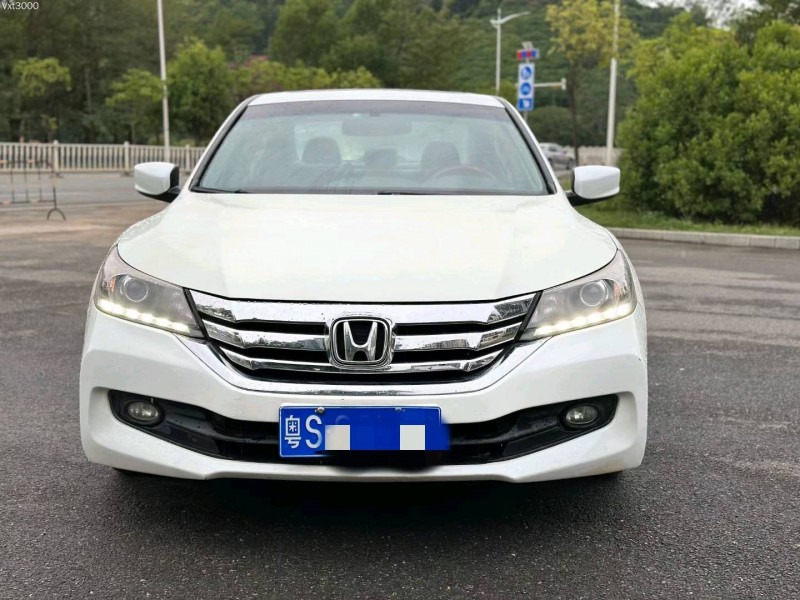 东莞15年本田雅阁1