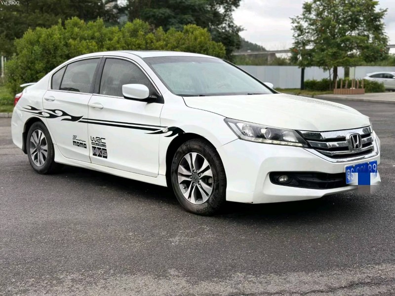 东莞15年本田雅阁2