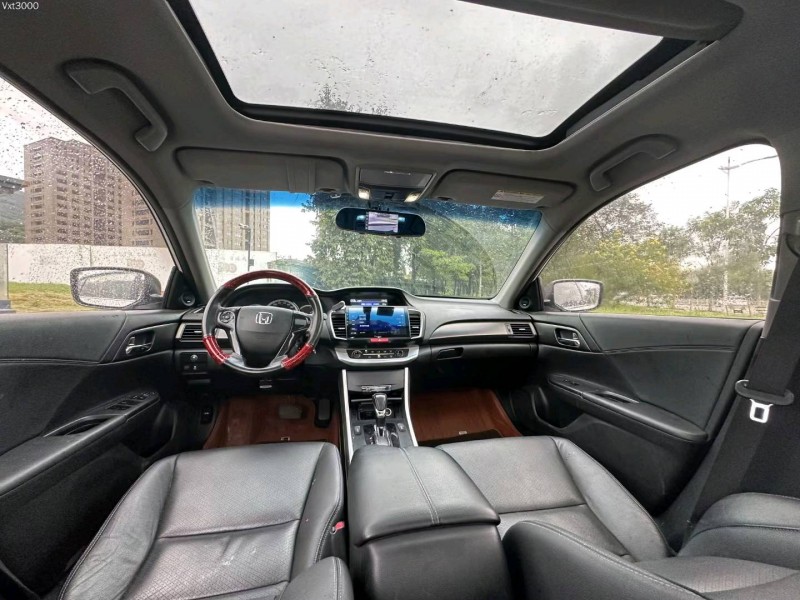 东莞15年本田雅阁6