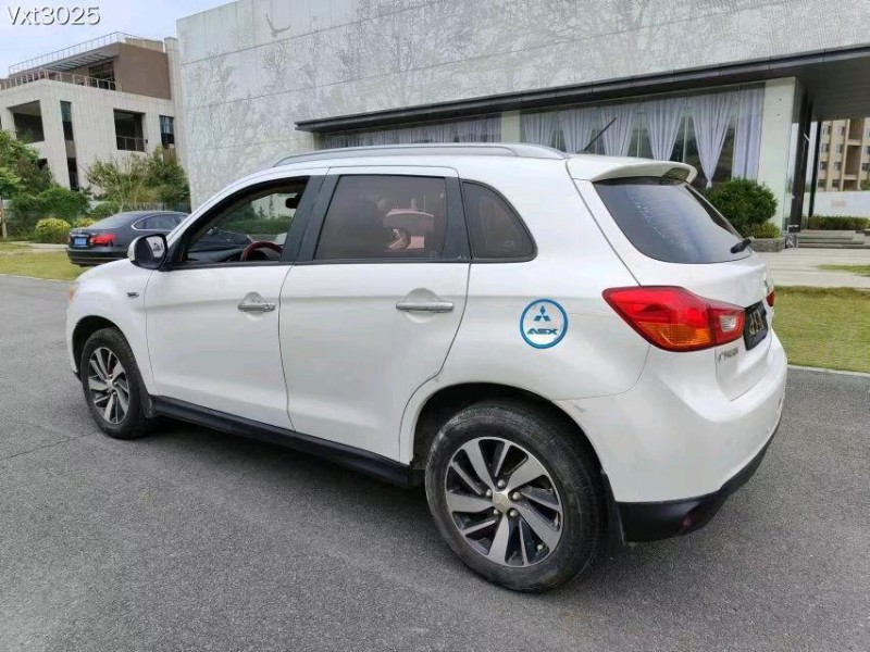 东莞19年三菱劲炫6