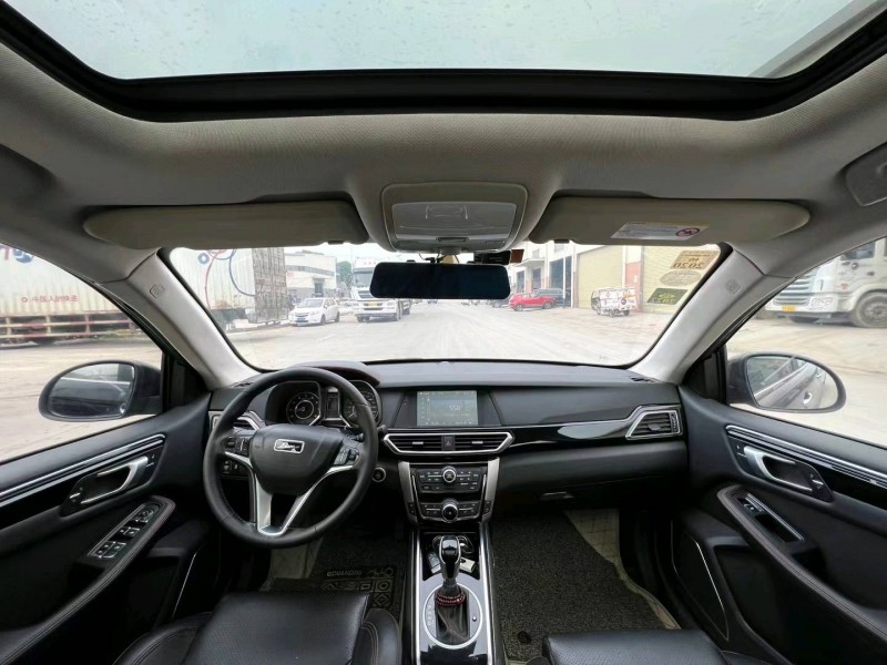 东莞18年众泰大迈X56